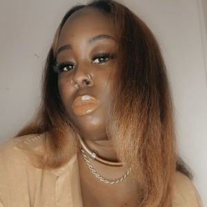 Meet your Posher, Lanita